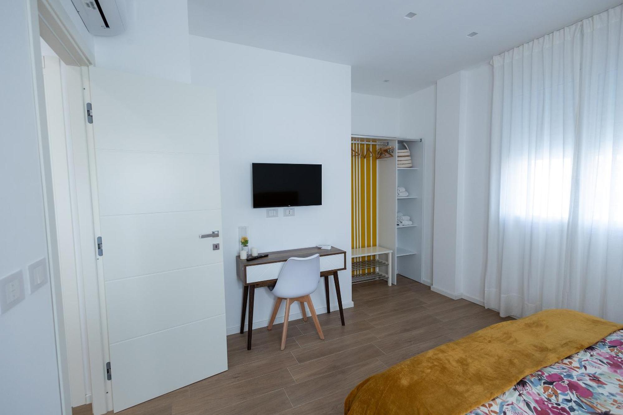 Perla Sul Mare Apartments Джардіні-Наксос Екстер'єр фото